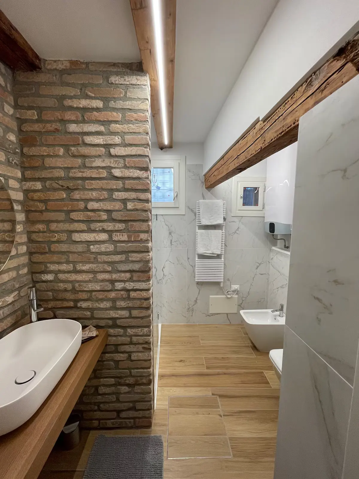 specchiera - bathroom 1