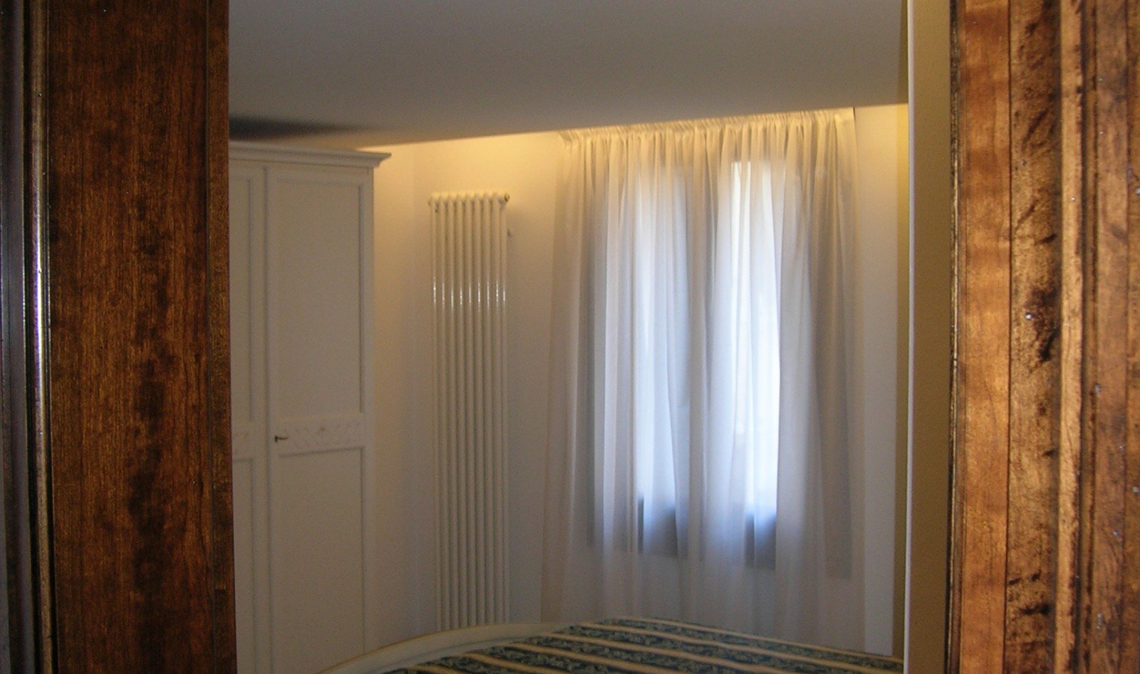 ghetto 1 - bedroom 1