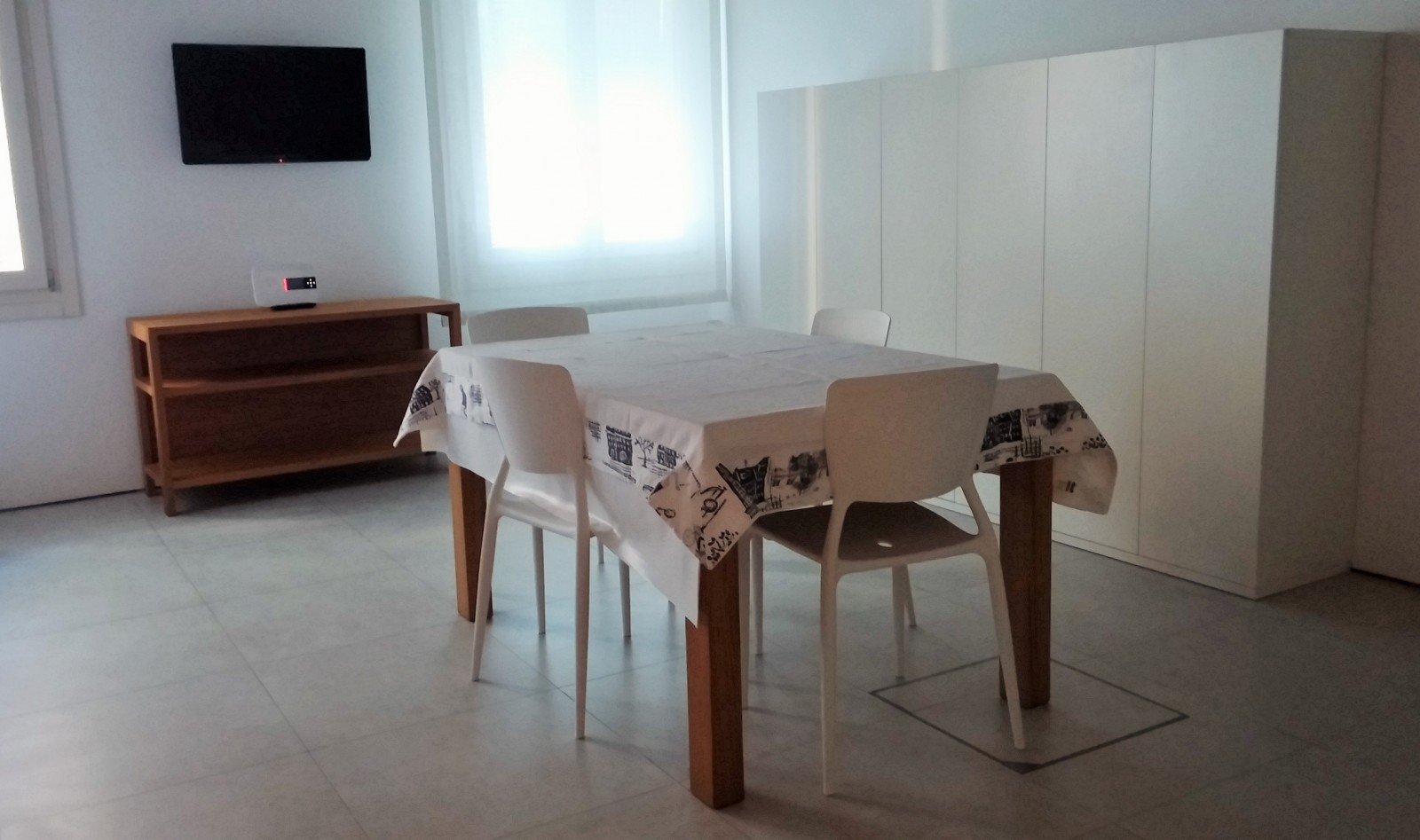 carbona sconta - table 1