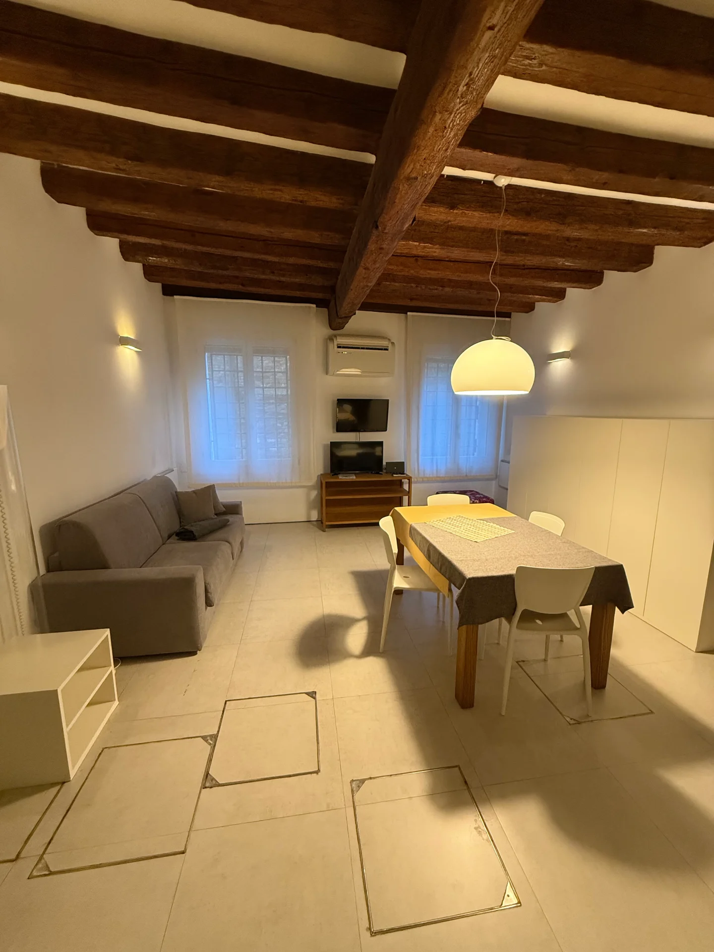 carbona sconta - living 4