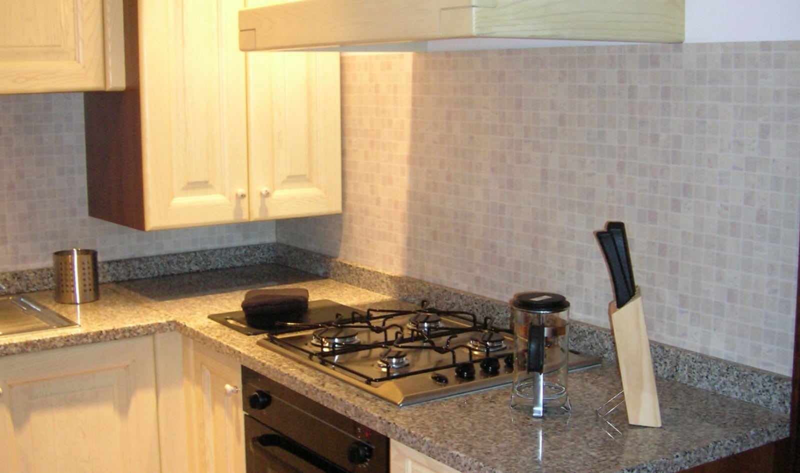 ghetto2 - kitchen 2